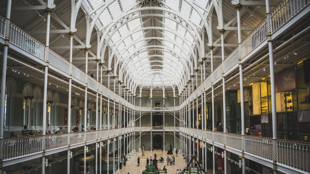 Atrium im National Museum of Scotland